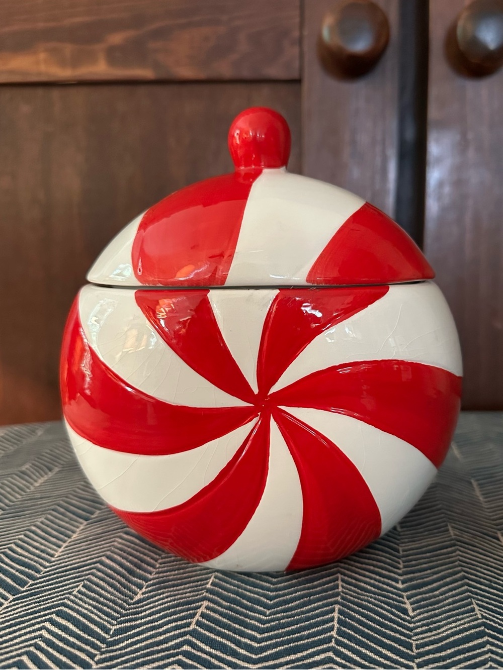 Vintage peppermint shaped container • ceramic • air tight lid • cookie jar